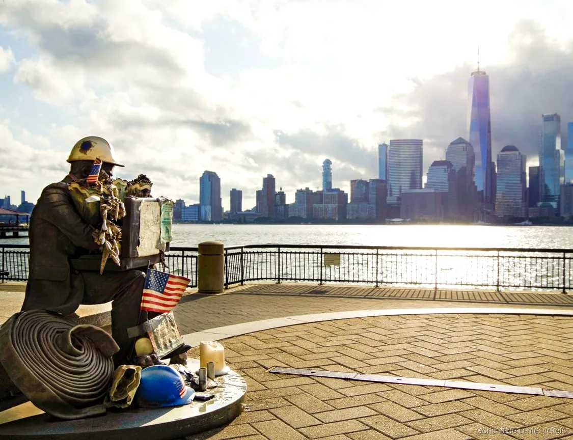 Private guide leading the 9/11 Museum and One World Observatory combo tour