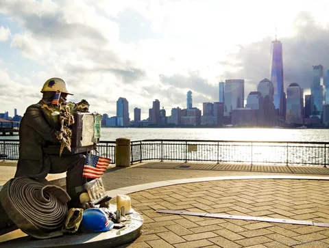 Guida privata durante il tour combo Museo dell'11 Settembre e One World Observatory