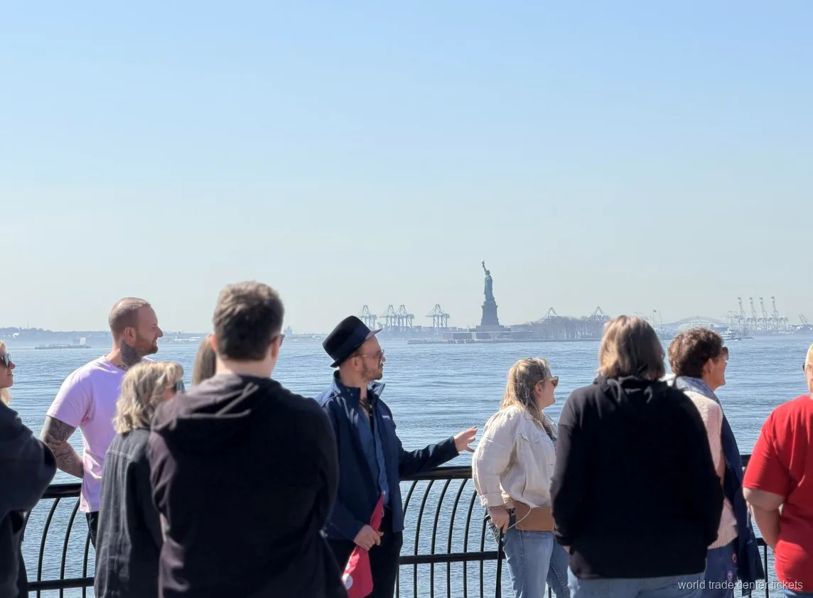Stopp am 9/11 Memorial bei der NYC Luxus-Bustour