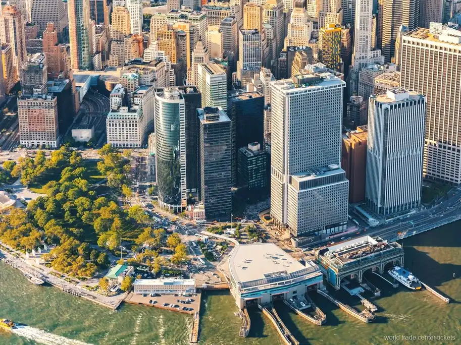Ingang van het National 9/11 Museum, inbegrepen bij de 4-uurs combitour