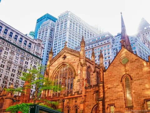 Trinity Church e cemitério no tour privado de Downtown Nova York